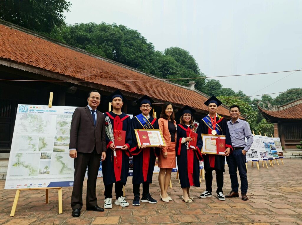 KHOA KỸ THUẬT VÀ HẠ TẦNG ĐÔ THỊ TRƯỜNG ĐẠI HỌC KIẾN TRÚC HÀ NỘI XUẤT SẮC NHẬN ĐƯỢC GIẢI THƯỞNG LOA THÀNH.